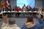 Gobernador Alejandro Santana preside primera sesión del Comité Regional del Uso del Borde Costero en Los Lagos